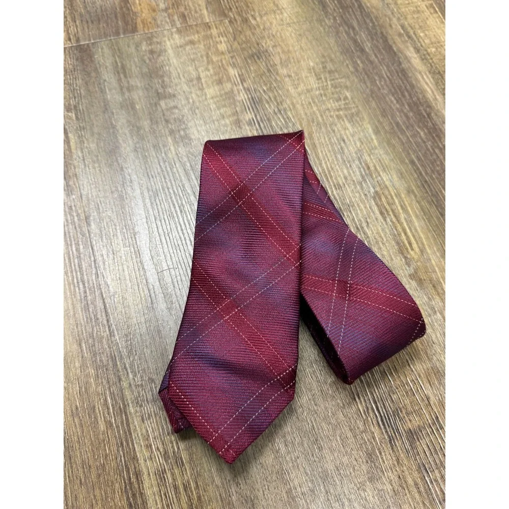 Saks Fifth Avenue RED Mens Silk Tie Burgundy‎ Purple Plaid Check Made in Italy